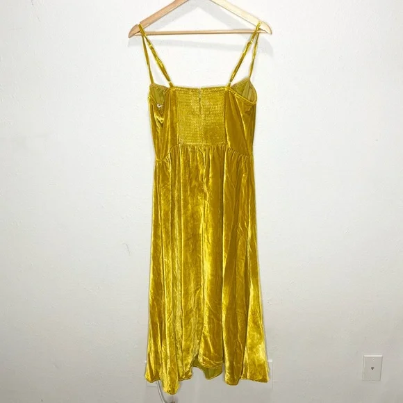 Reformation Inessa Velvet Midi Dress In Turmeric 10 NWT - Picture 5 of 9